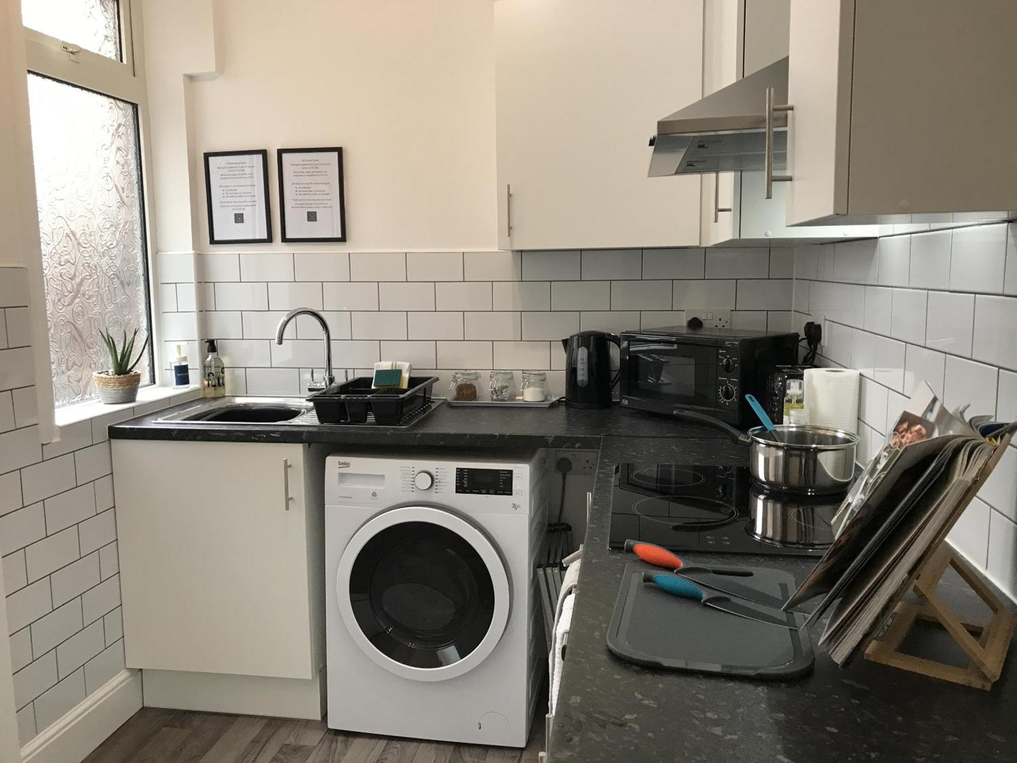 Bright Spacious 3-Bed With Office & Patio, Preston Preston  Extérieur photo