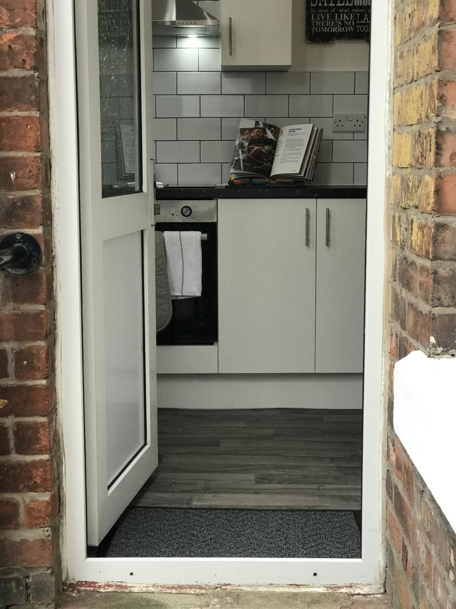 Bright Spacious 3-Bed With Office & Patio, Preston Preston  Extérieur photo